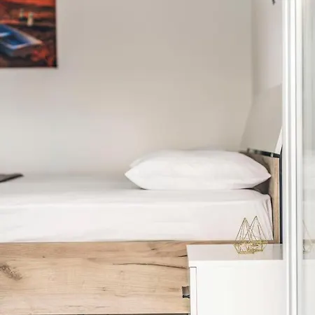 S&a Apartment